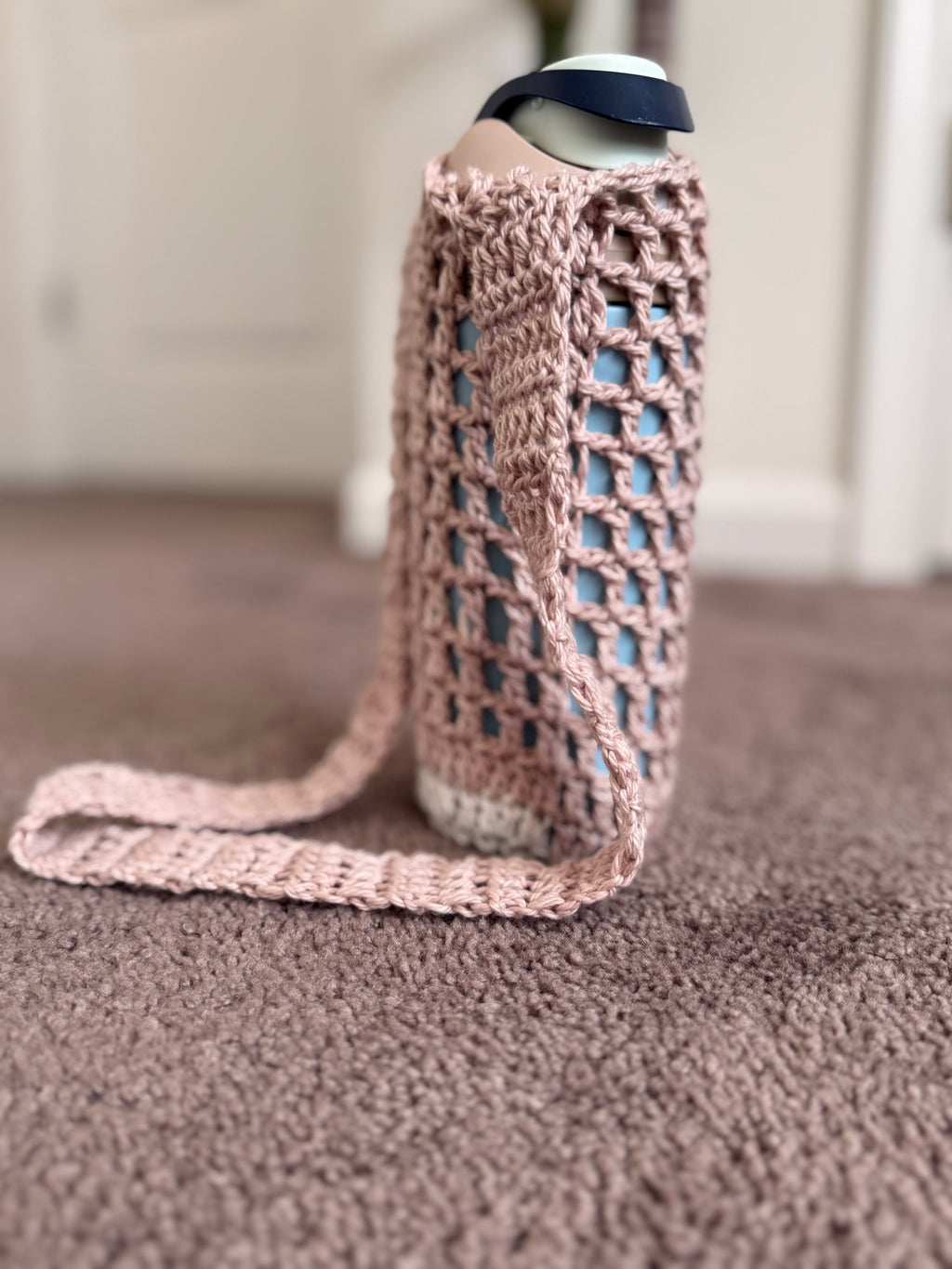 Water Bottle Holder - Pink and White